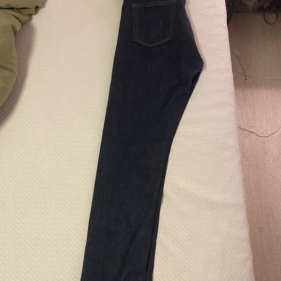 Uniqlo Dark Wash Straight Jeans Slim Style - 33x32 - Picture 3 of 7